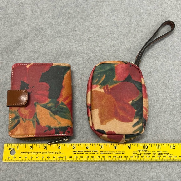 Patricia Nash Multicolor Floral Wallet and Pouch - Picture 11 of 12